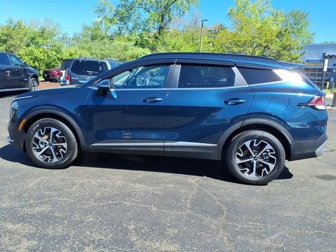Used 2025 Kia Sportage EX w/ EX Premium Package AWD/4WD image 4