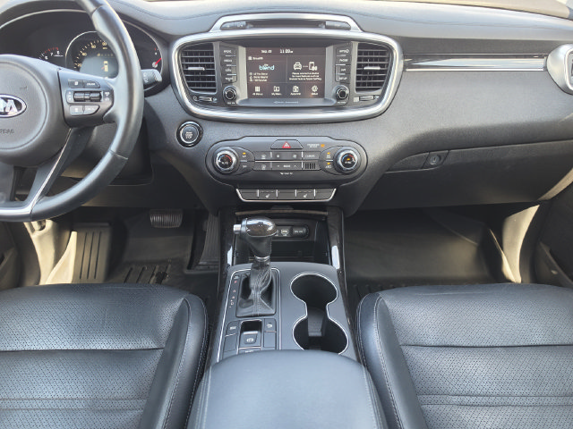 Used 2018 Kia Sorento EX w/ EX Advanced Touring Package FWD image 26