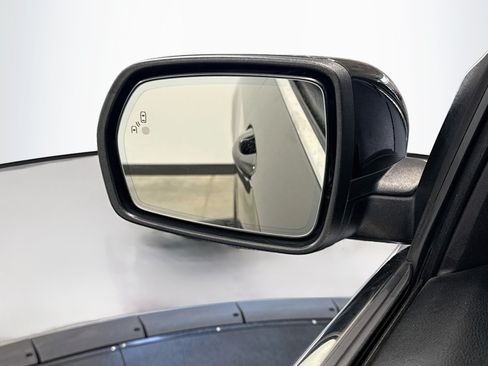 Used 2015 Ford Edge SEL w/ Equipment Group 201A FWD image 16
