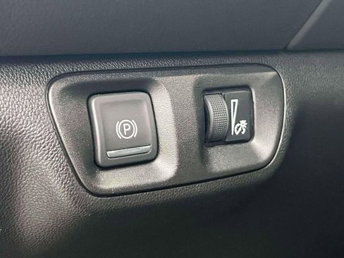 Used 2023 GMC Acadia SLE w/ Driver Convenience Package image 21