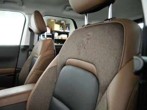 Certified 2025 Ford Bronco Sport Outer Banks w/ Outer Banks Tech Package+ AWD/4WD image 18