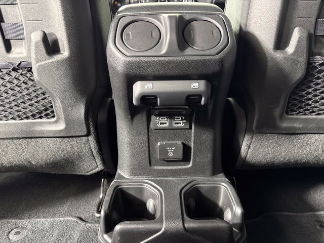 Used 2018 Jeep Wrangler Unlimited Rubicon AWD/4WD image 14