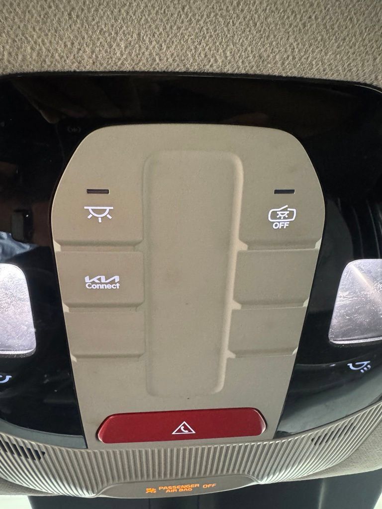 Used 2025 Kia K4 EX FWD image 25