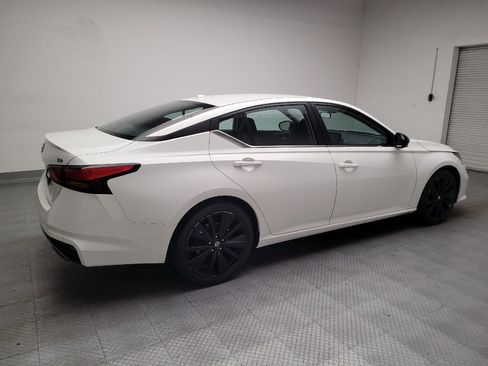 Used 2022 Nissan Altima 2.5 SR FWD image 10