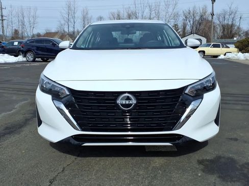 Used 2024 Nissan Sentra SV image 8