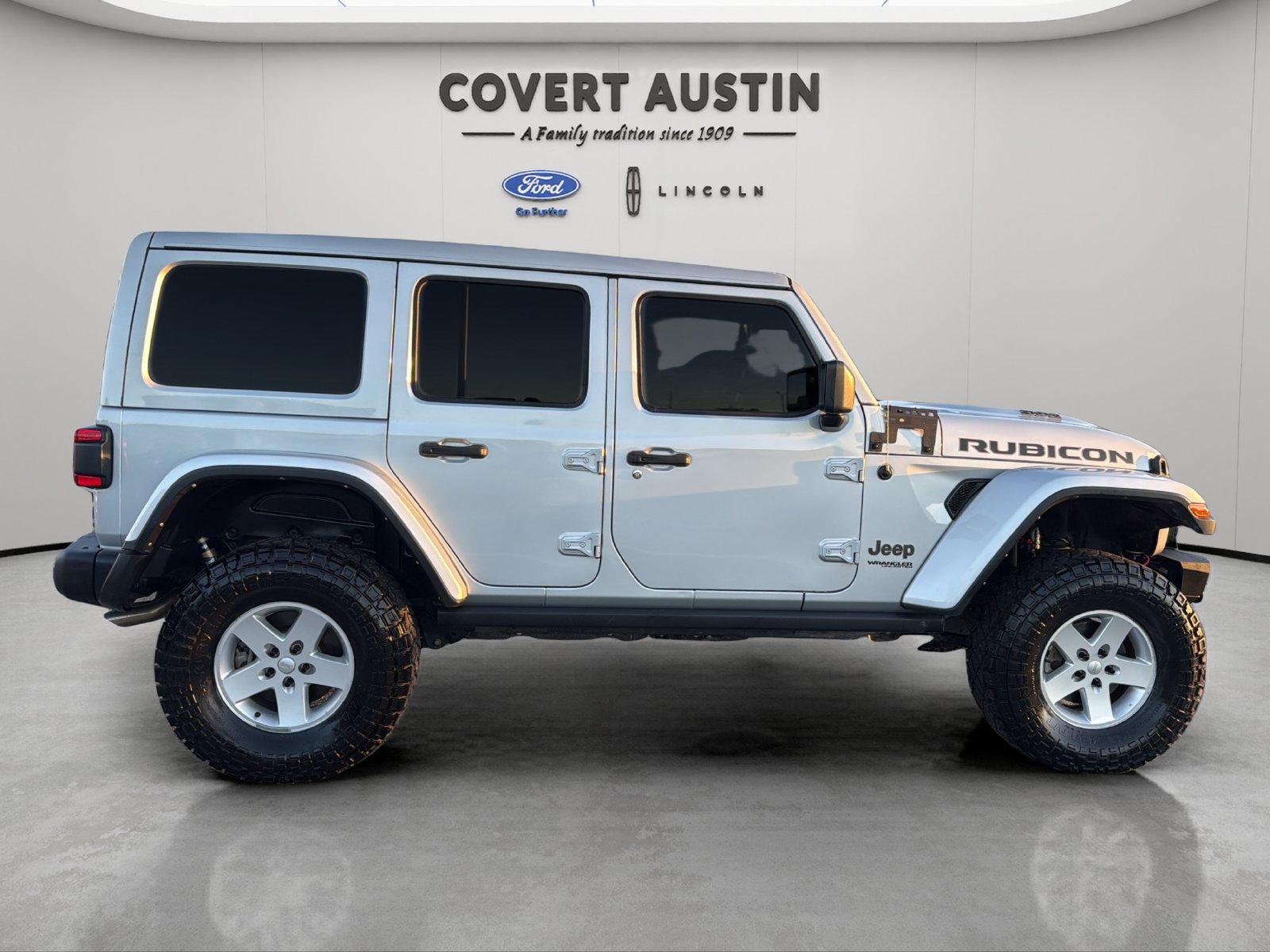 Used 2022 Jeep Wrangler Unlimited Rubicon AWD/4WD image 6