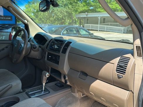Used 2005 Nissan Frontier LE w/ (J01) Sunroof Pkg RWD image 20