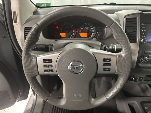 Used 2019 Nissan Frontier SV image 23