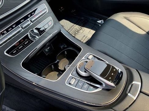 Used 2019 Mercedes-Benz E 300 4MATIC image 13