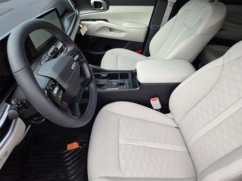 New 2026 Kia Sorento EX w/ EX Premium Package FWD image 10