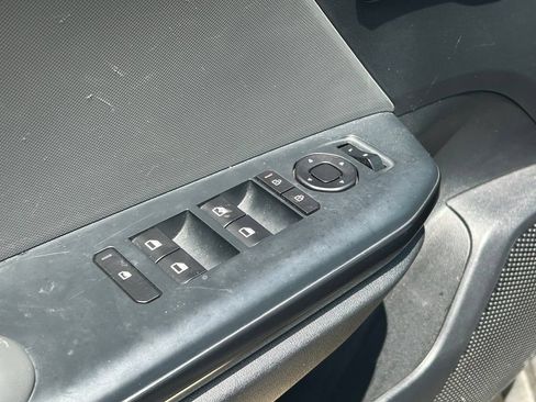Used 2025 Kia K4 FWD image 21