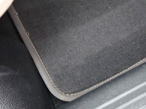 Used 2022 Mercedes-Benz GLB 250 4MATIC image 30