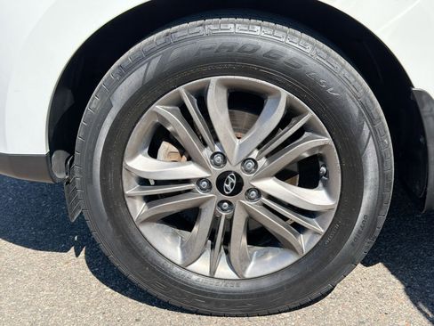 Used 2015 Hyundai Tucson GLS FWD image 15