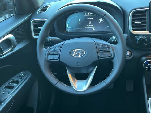 Certified 2026 Hyundai Venue SEL FWD image 17