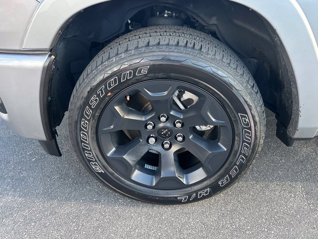 Used 2025 RAM 1500 Big Horn AWD/4WD image 14