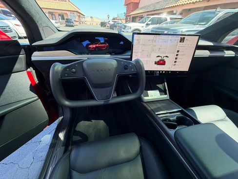Used 2023 Tesla Model X AWD/4WD image 15