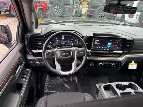 Used 2024 GMC Sierra 1500 Elevation w/ X31 Off-Road Package image 16