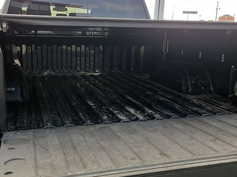 Used 2022 GMC Sierra 1500 Elevation AWD/4WD image 8