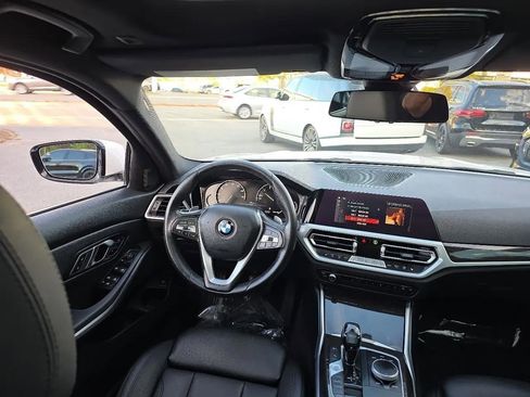 Used 2019 BMW 330i xDrive 330i xDrive w/ Driving Assistance Package image 40
