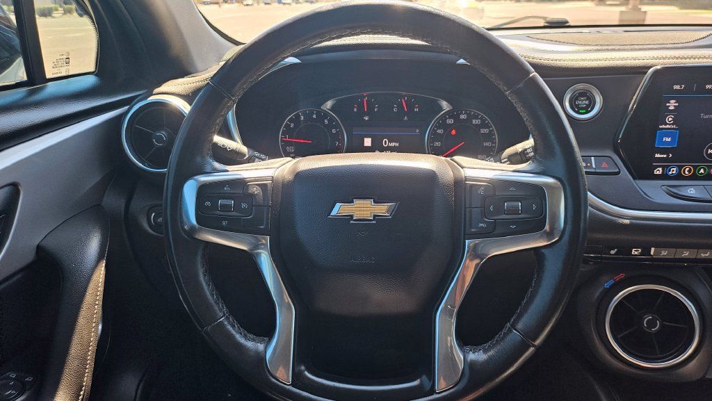 Used 2022 Chevrolet Blazer LT w/ Redline Edition FWD image 31