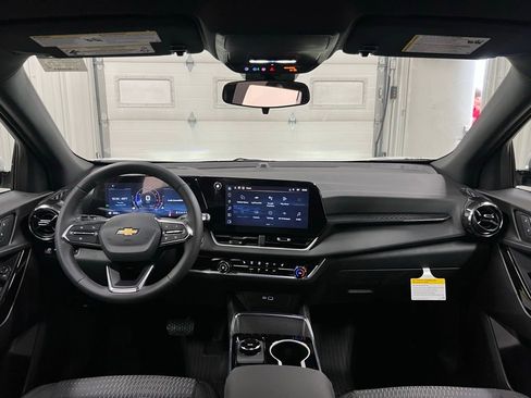 New 2026 Chevrolet Equinox LT image 28