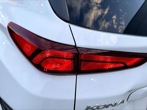 Used 2023 Hyundai Kona SEL FWD image 32