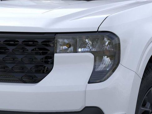 New 2025 Ford Maverick XLT FWD image 19