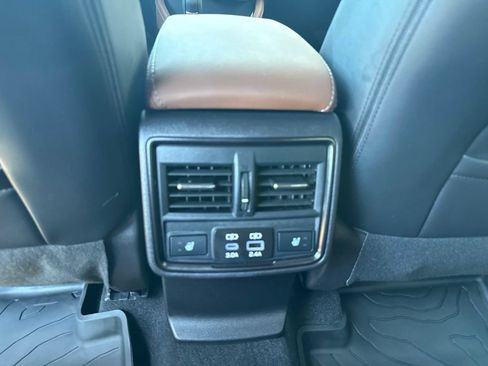 Used 2026 Subaru Forester Touring AWD/4WD image 24