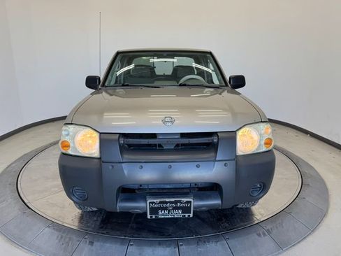 Used 2002 Nissan Frontier XE image 12