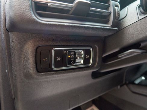 Used 2023 Lincoln Corsair FWD image 19