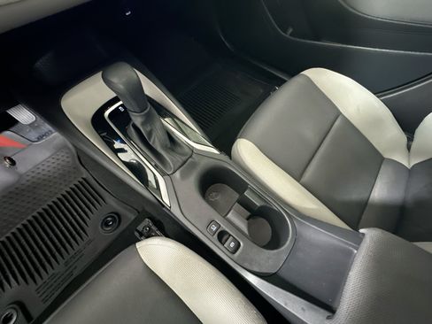 Certified 2025 Toyota Corolla LE FWD image 21
