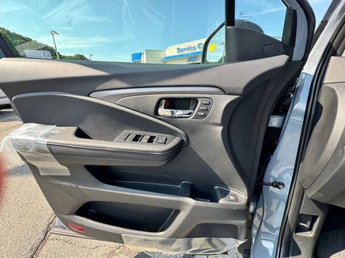 New 2026 Honda Ridgeline RTL image 21