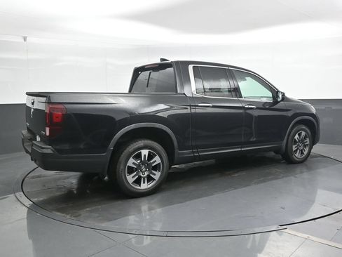 Used 2018 Honda Ridgeline RTL-E image 2