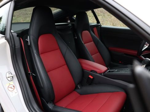 Used 2025 Porsche 718 Cayman image 7