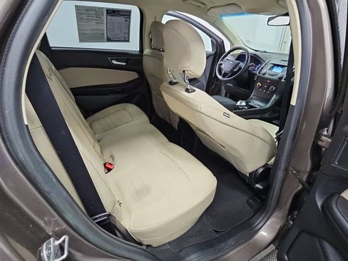 Used 2019 Ford Edge SE FWD image 30