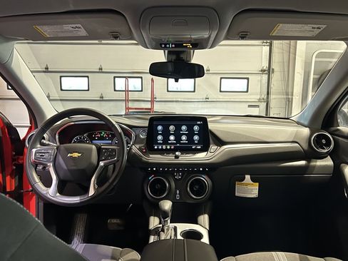 New 2025 Chevrolet Blazer LT w/ Midnight/Sport Edition image 22