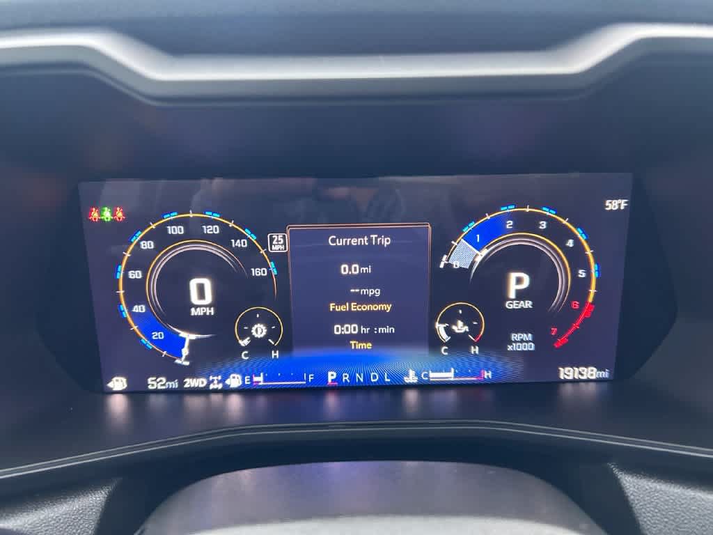 Used 2025 Chevrolet Colorado Trail Boss AWD/4WD image 18