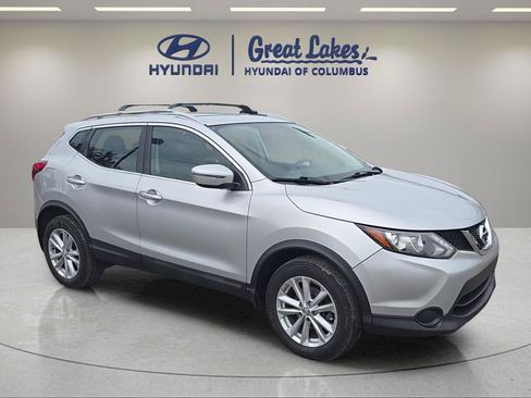 Used 2017 Nissan Rogue Sport SV AWD/4WD image 7