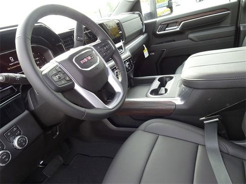 New 2026 GMC Sierra 2500 SLT w/ SLT Premium Package image 15