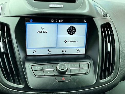 Used 2017 Ford Escape SE w/ Equipment Group 201A image 22