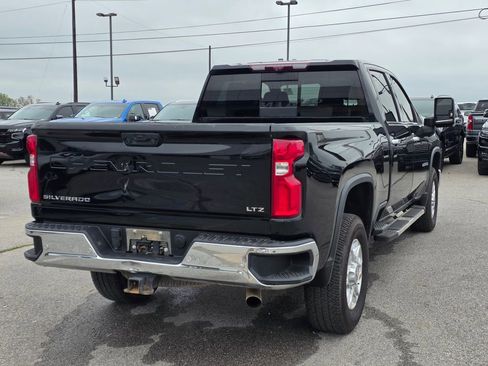Used 2024 Chevrolet Silverado 2500 LTZ w/ LTZ Convenience Package AWD/4WD image 8