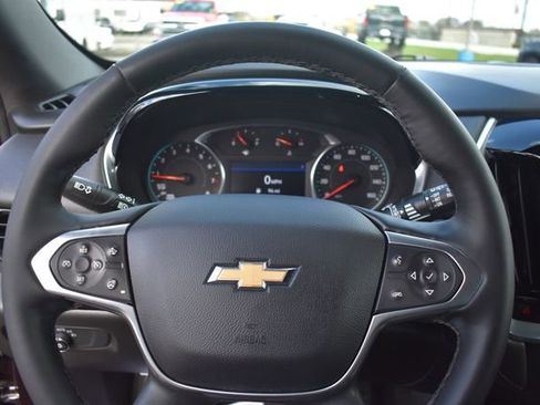 Used 2023 Chevrolet Traverse LT AWD/4WD image 32