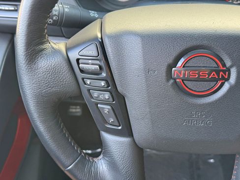 Used 2022 Nissan Frontier Pro-X RWD image 19