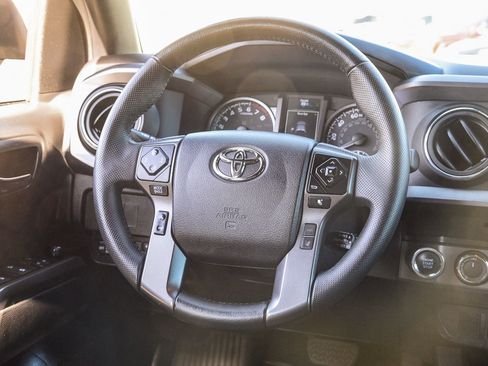 Used 2023 Toyota Tacoma TRD Off-Road image 16