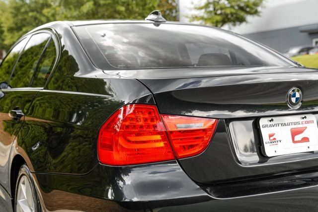 Used 2010 BMW 328i Sedan RWD image 8