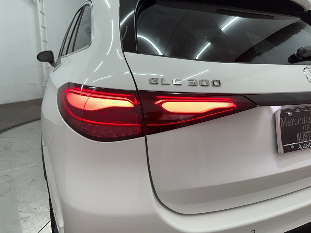 Used 2026 Mercedes-Benz GLC 300 image 28