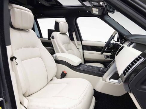 Used 2019 Land Rover Range Rover Long Wheelbase Autobiography AWD/4WD image 4