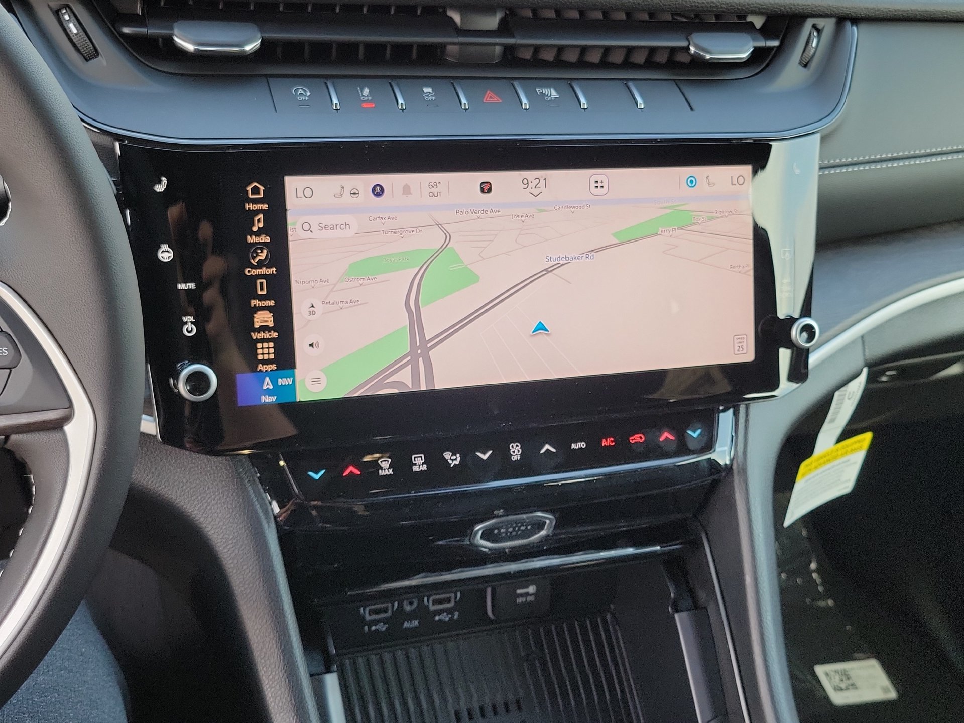 New 2026 Jeep Grand Cherokee Altitude AWD/4WD image 9
