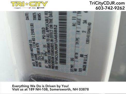 Used 2015 Ford Escape Titanium image 38