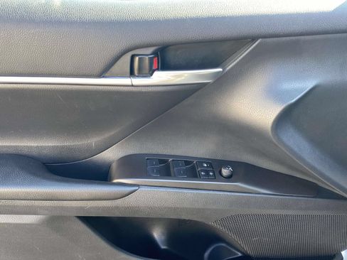 Used 2024 Toyota Camry SE FWD image 15